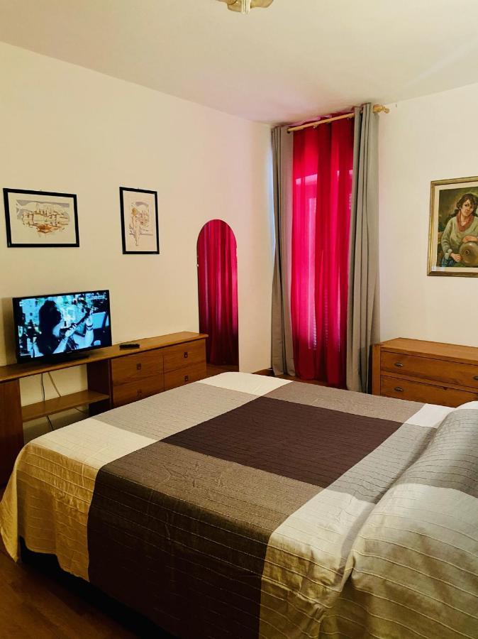 Willa Red House Tivegna Zewnętrze zdjęcie